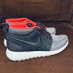 RARE🔥 Nike Rosherun Mid QS TOKYO City Pack Hasta Seaweed Hot Punch Sz 9 US 42.5